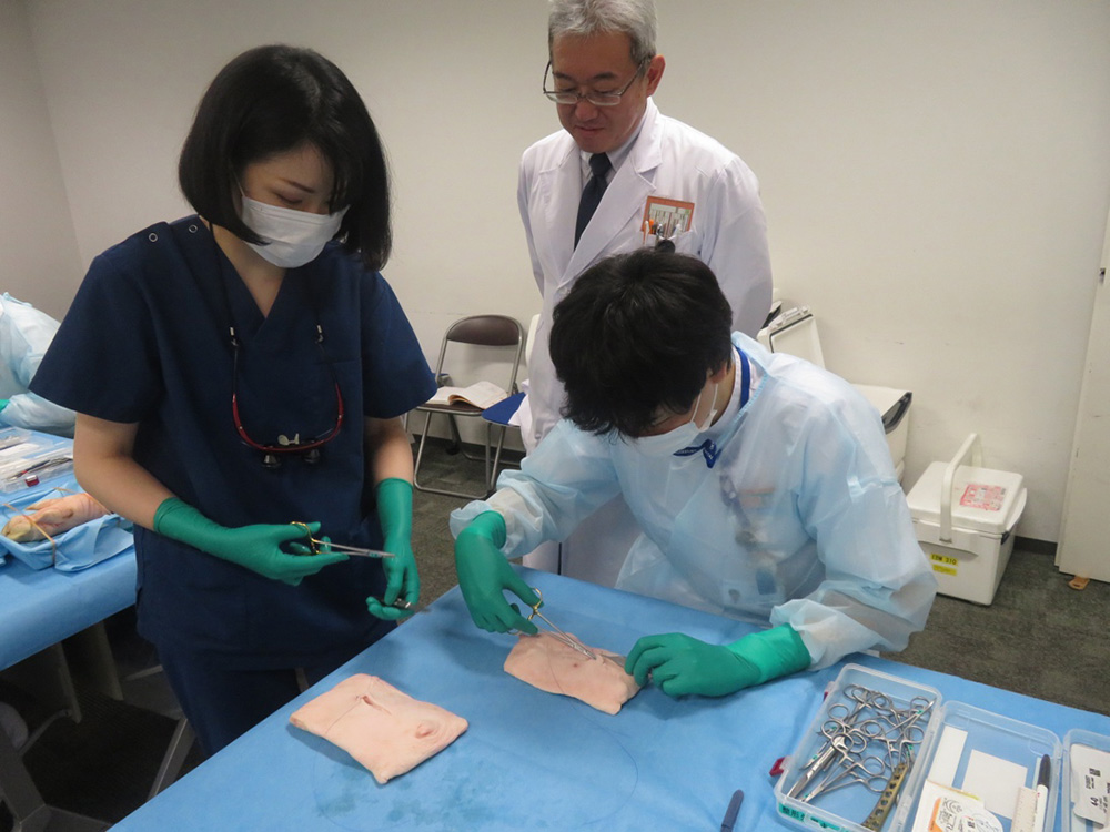 舞台医学診療の実演