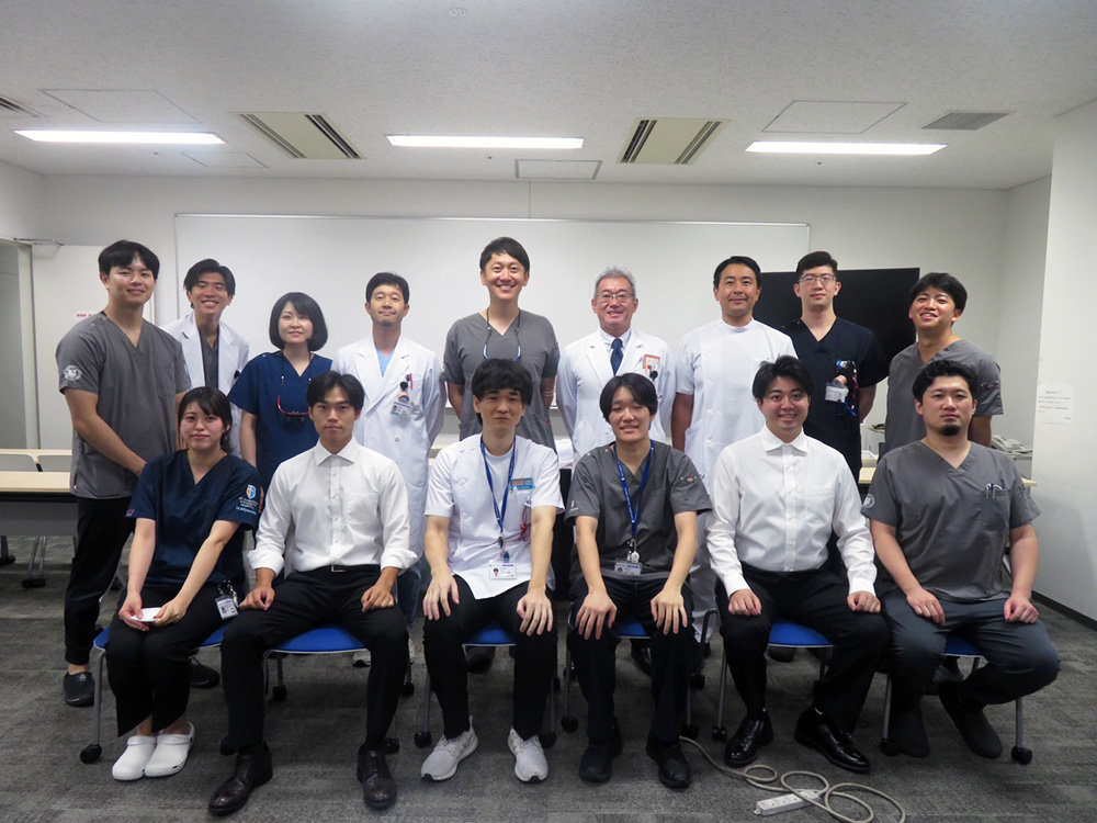 舞台医学診療の実演
